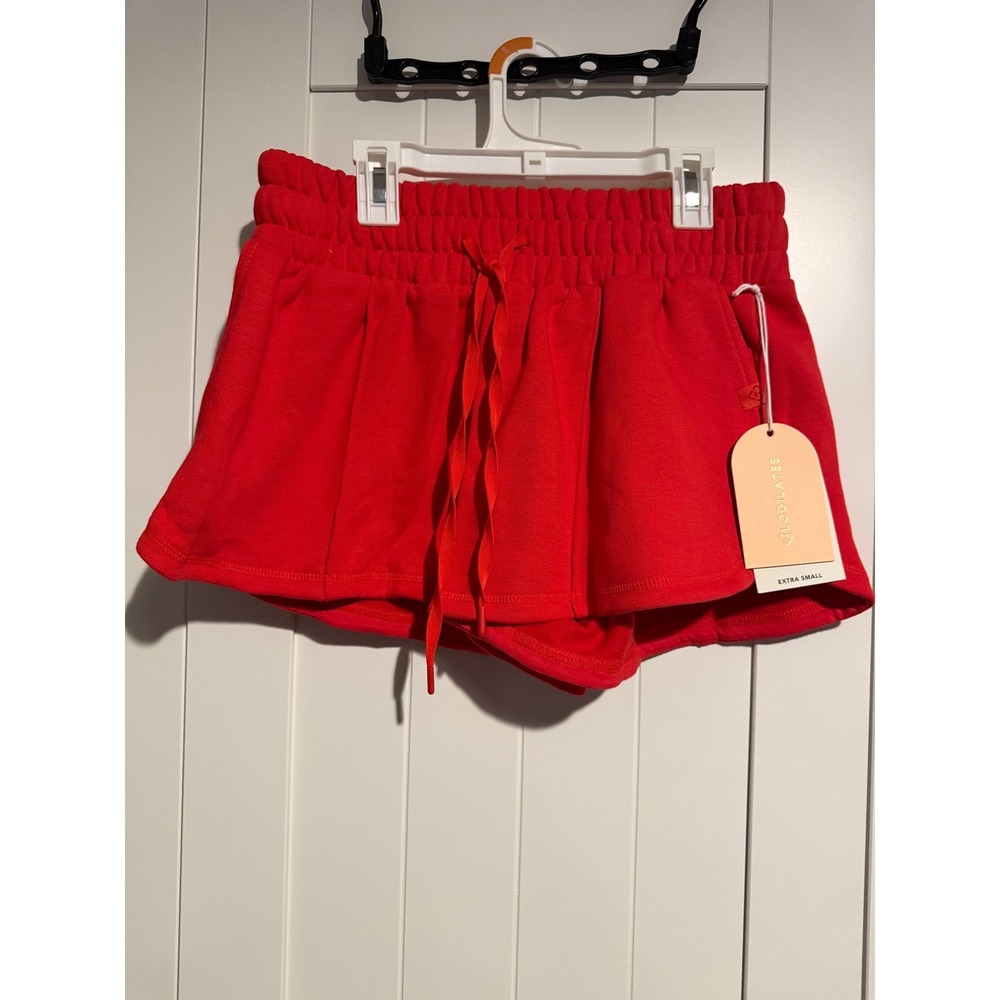 Blogilates Marshmallow Dolphin Short Red XS NWT